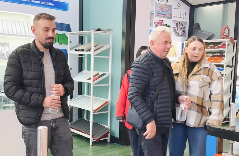 1762846706116623.jpg 中拓冷彎全球集采盛啟_20251103133300.mp4_20251103_134606.864.jpg